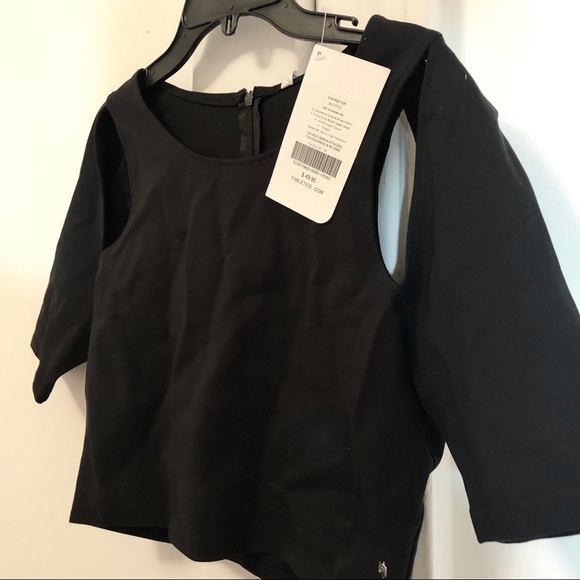 🆕 Fabletics crop athletic top / t-shirt - Picture 2 of 4
